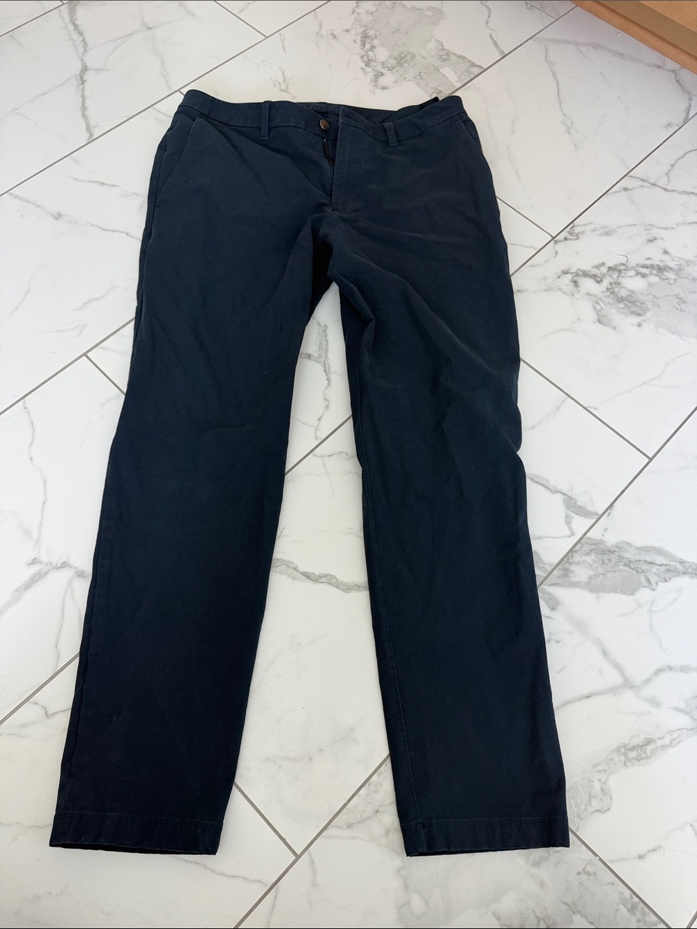 Men’s Lulu Lemon ABC utilitech navy slim 35/32 pants